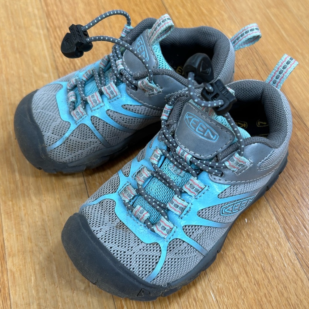 Keen Chandler Toddler hiking shoes